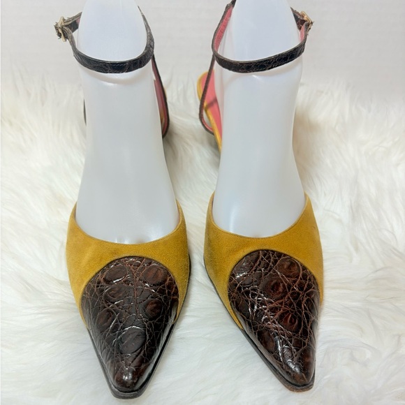 SERGIO ROSSI Vintage Suede and Leather Ankle Strap Heels - Picture 4 of 13